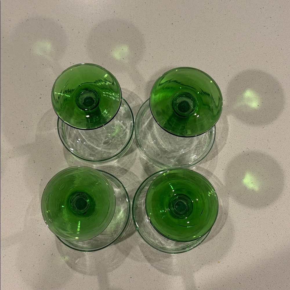 4 Hand Blown Mexican Margarita Glass With a Green Rim and Green Base - Picture 3 of 8